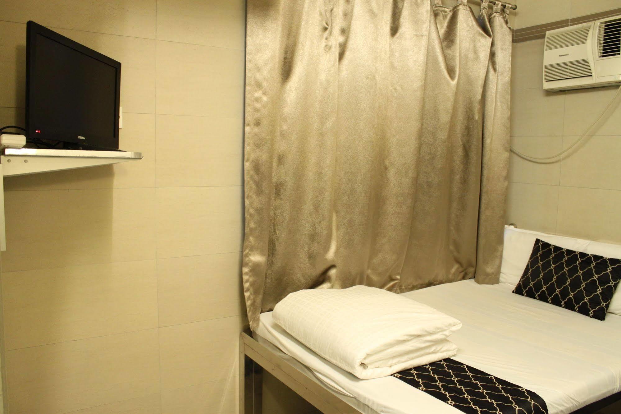 Osaka Hostel Гонконг Экстерьер фото