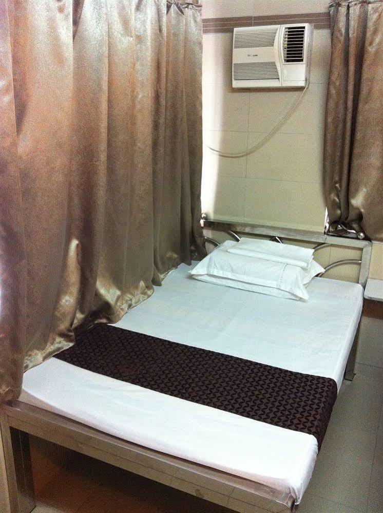 Osaka Hostel Гонконг Экстерьер фото